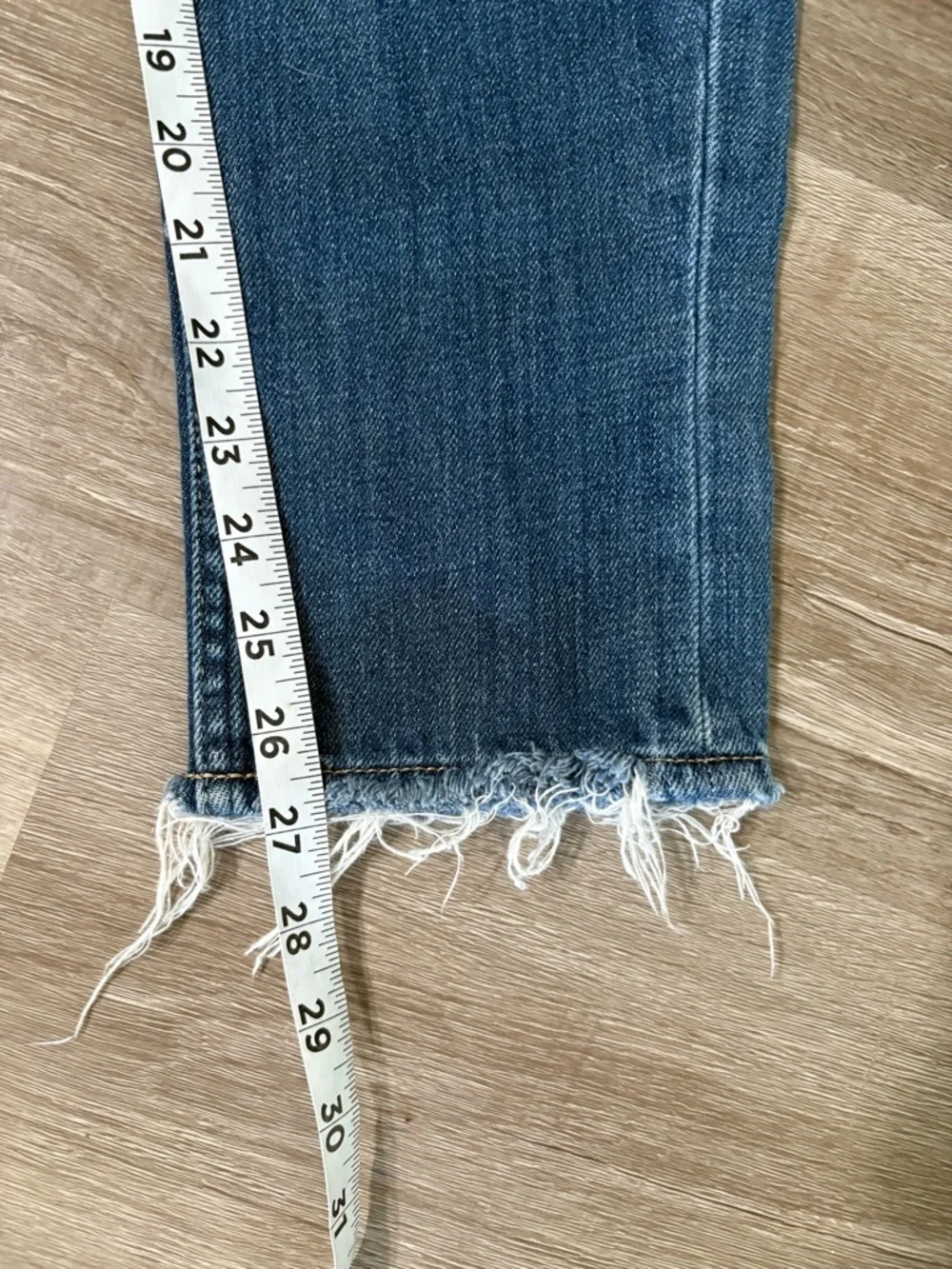 Abercrombie & Fitch 1892 distressed Blue Denim Jeans - Classic Ripped Style